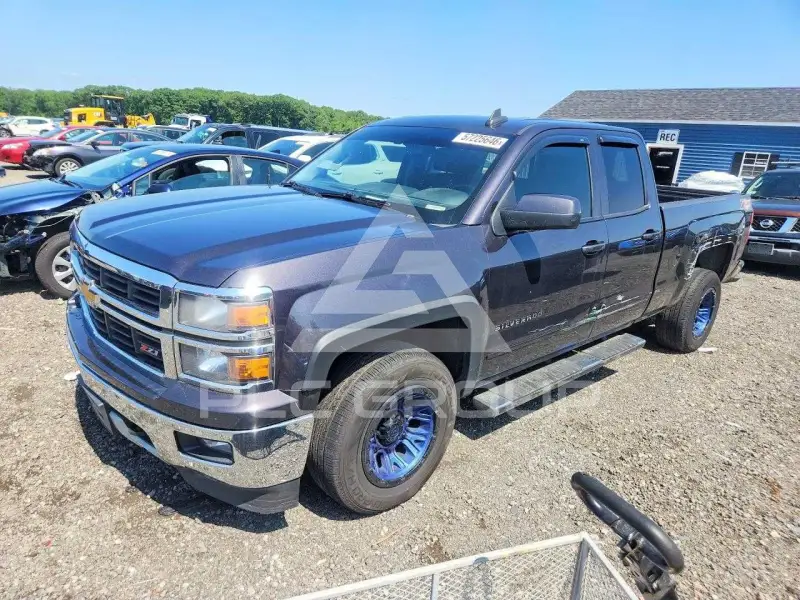2015 Chevrolet Silverado photo