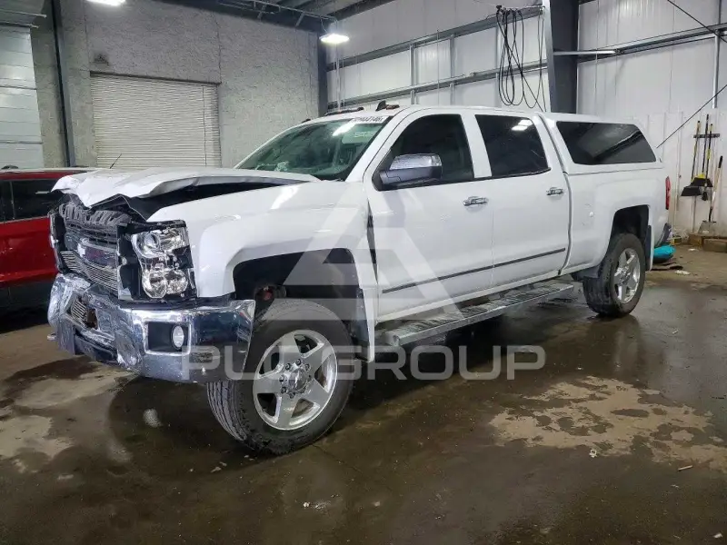 2015 Chevrolet Silverado photo
