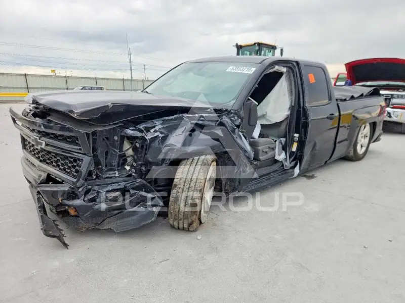 2015 Chevrolet Silverado photo