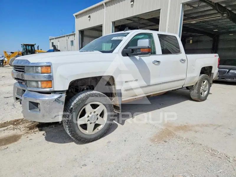 2015 Chevrolet Silverado фото