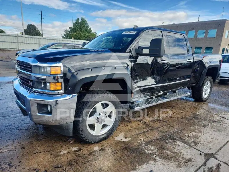 2015 Chevrolet Silverado photo