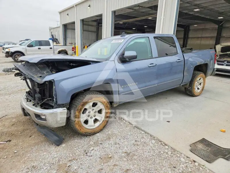 2015 Chevrolet Silverado photo