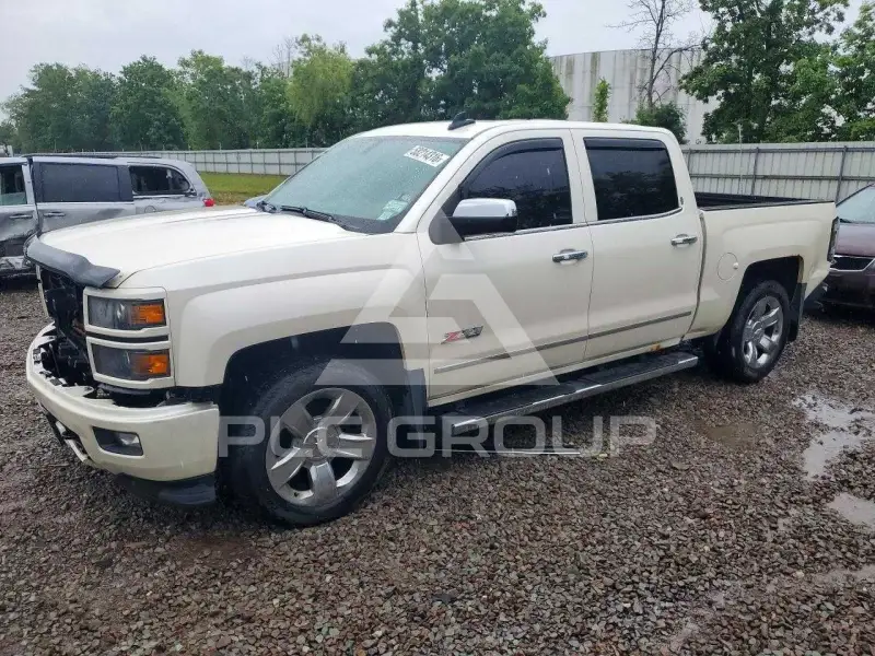 2015 Chevrolet Silverado photo