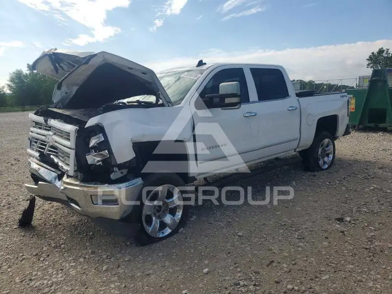 2015 Chevrolet Silverado photo