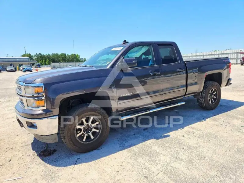 2015 Chevrolet Silverado photo