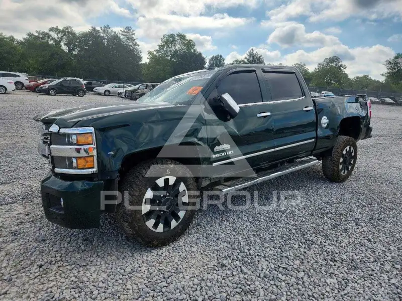 2015 Chevrolet Silverado photo