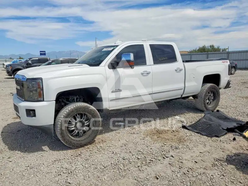 2015 Chevrolet Silverado photo