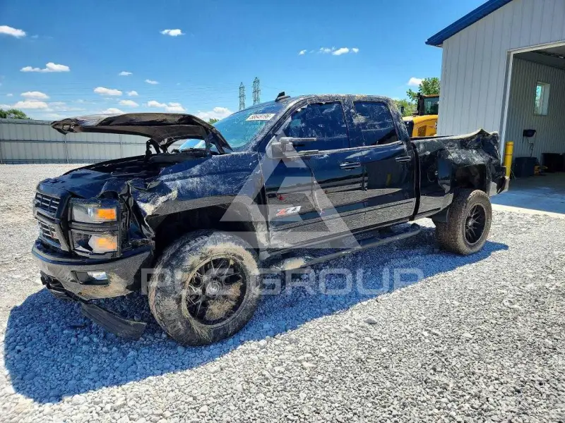2015 Chevrolet Silverado photo