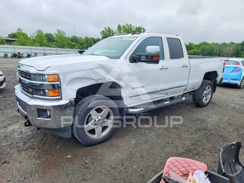 2015 Chevrolet Silverado фото