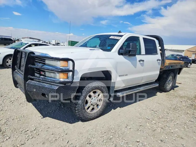 2015 Chevrolet Silverado photo