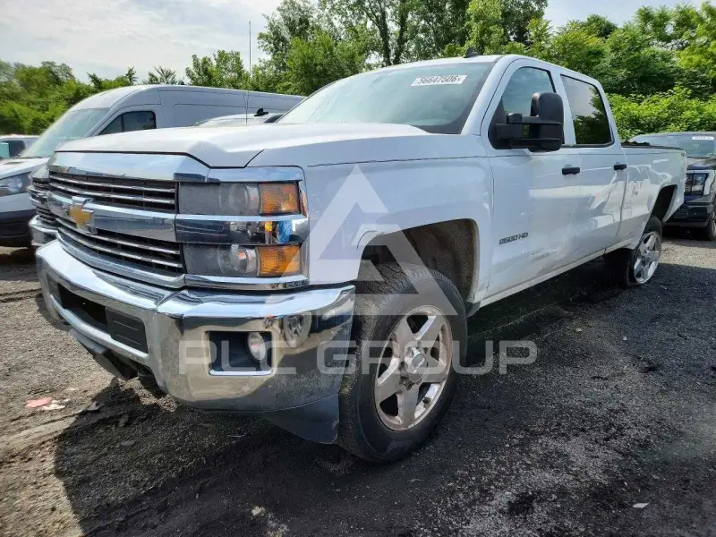 2015 Chevrolet Silverado photo