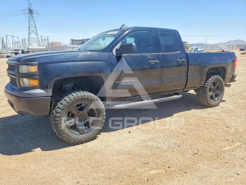 2015 Chevrolet Silverado photo