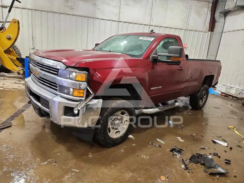 2015 Chevrolet Silverado photo