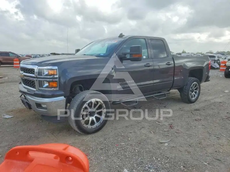 2015 Chevrolet Silverado photo
