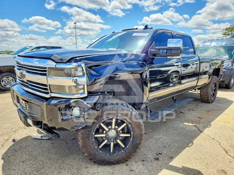 2015 Chevrolet Silverado photo
