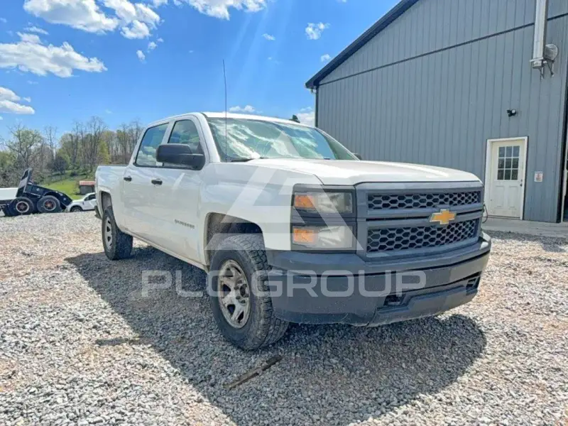 2015 Chevrolet Silverado photo