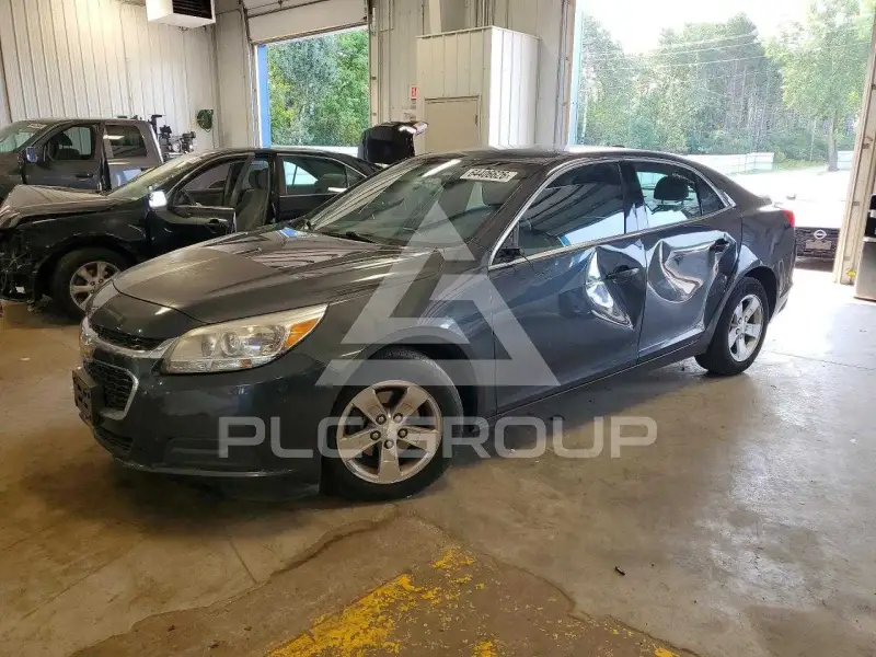 2015 Chevrolet Malibu photo