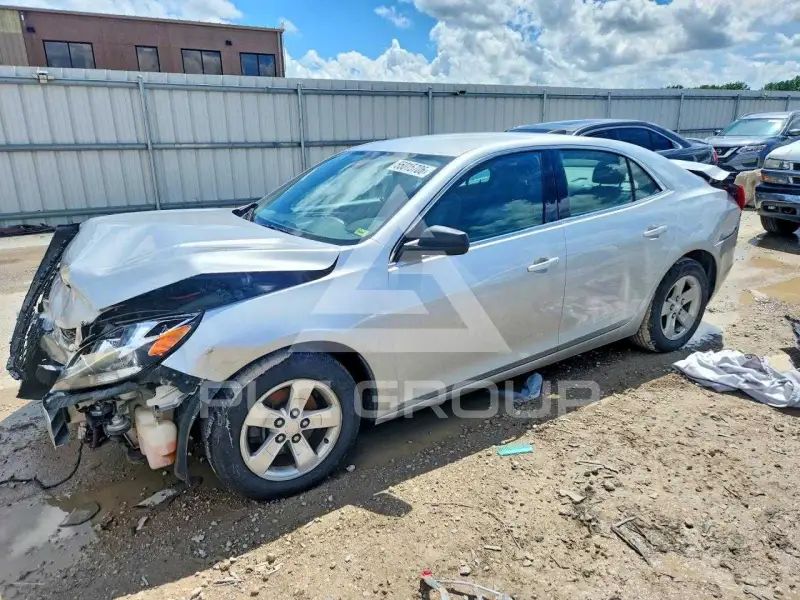 2015 Chevrolet Malibu photo