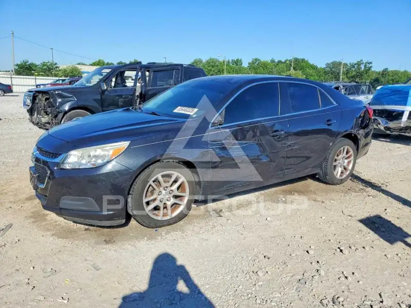 2015 Chevrolet Malibu photo