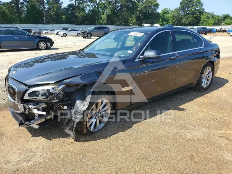2015 BMW 740 photo
