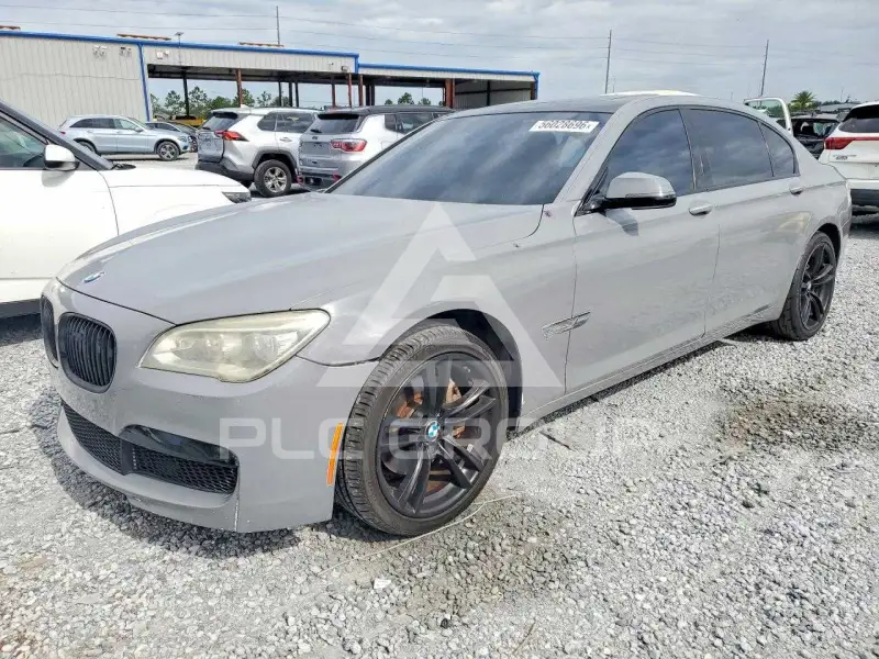 2015 BMW 740 фото