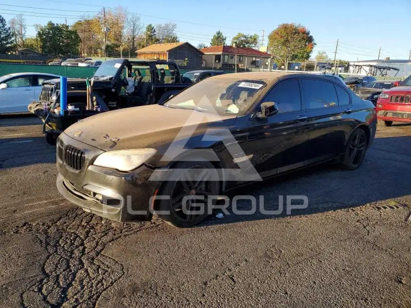 2015 BMW 750 photo