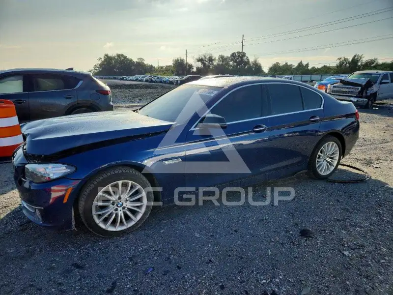 2015 BMW 528 photo