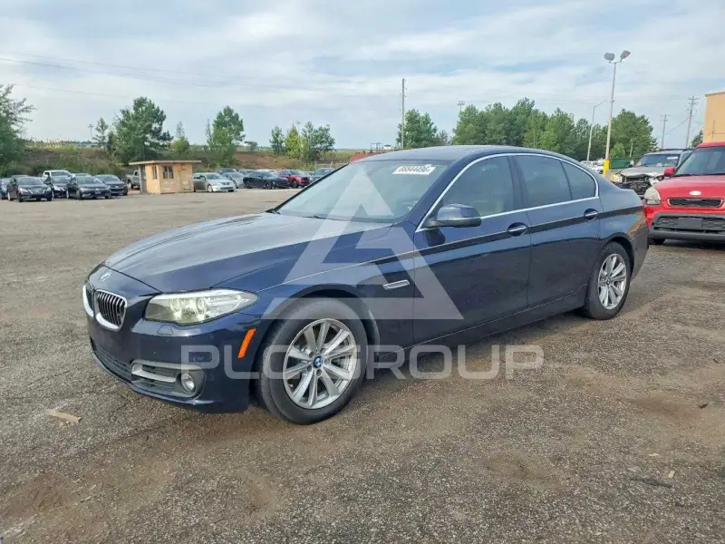 2015 BMW 528 photo
