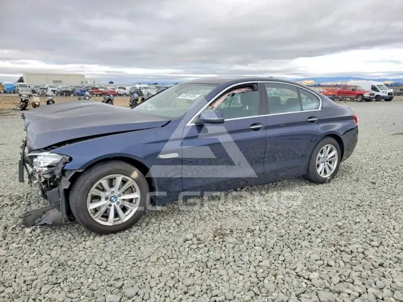2015 BMW 528 photo