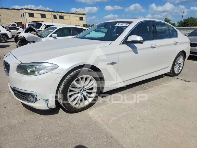 2015 BMW 528 photo