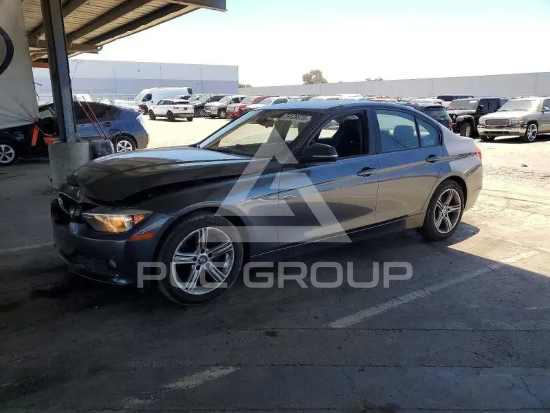 2015 BMW 320 photo
