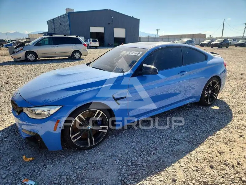 2015 BMW M4 photo