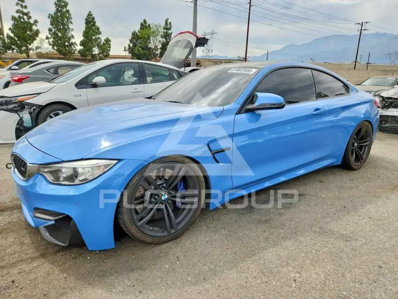 2015 BMW M4 фото