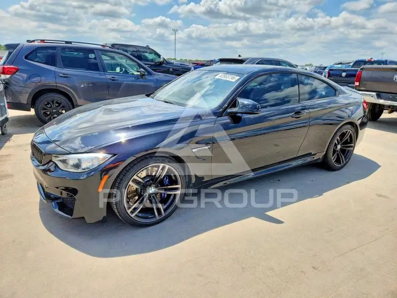 2015 BMW M4 фото