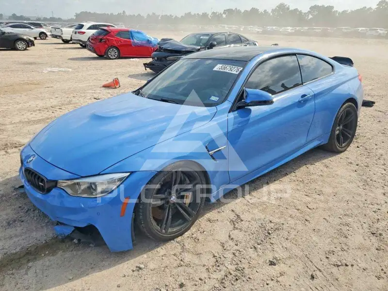 2015 BMW M4 фото