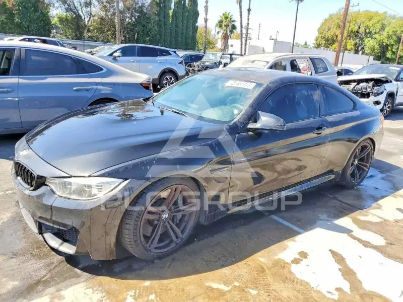 2015 BMW M4 фото