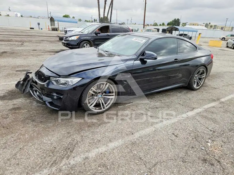 2015 BMW M4 фото