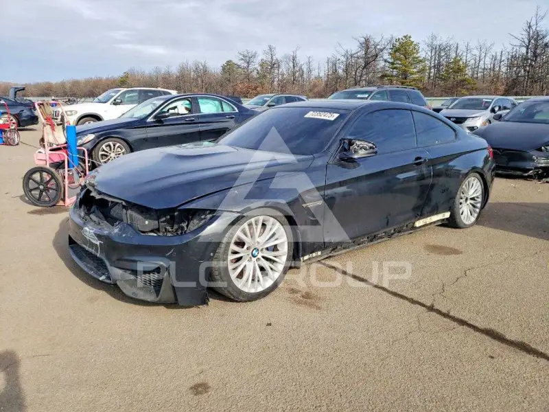 2015 BMW M4 фото
