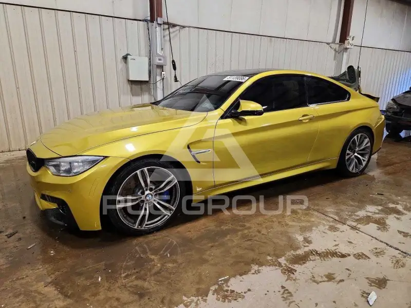 2015 BMW M4 фото