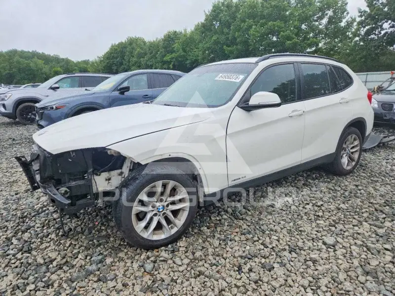 2015 BMW X1 фото