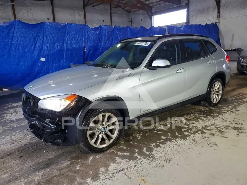 2015 BMW X1 фото