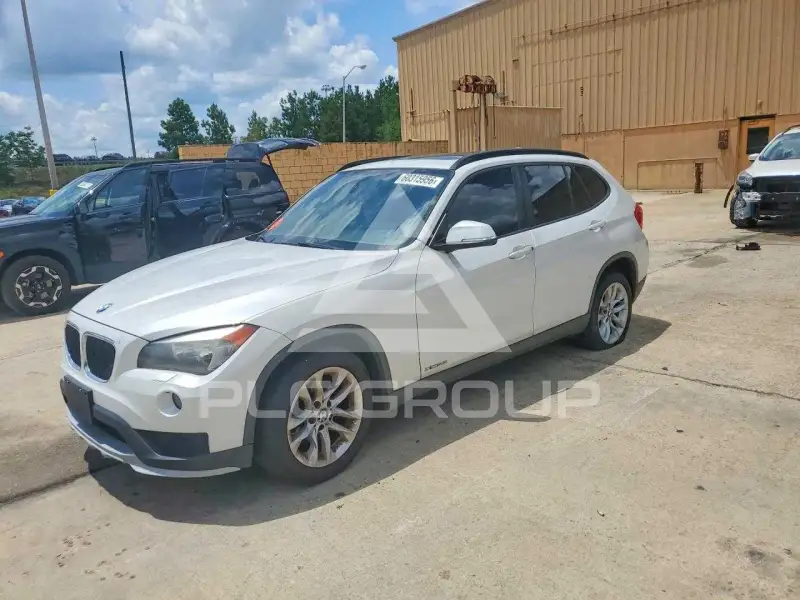 2015 BMW X1 фото