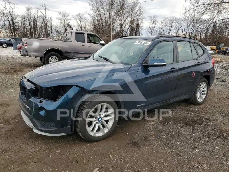 2015 BMW X1 фото