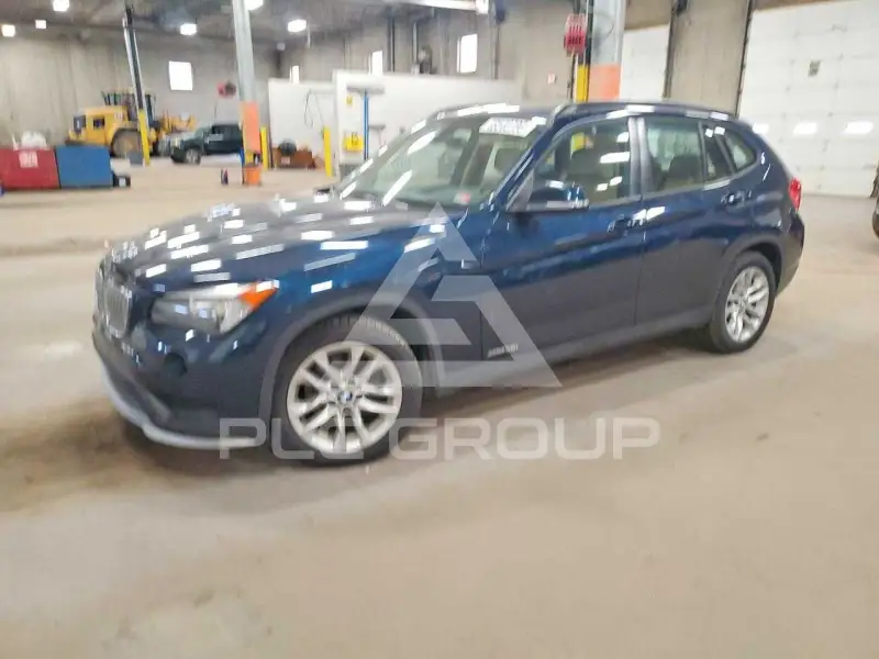 2015 BMW X1 фото