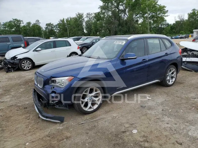 2015 BMW X1 фото