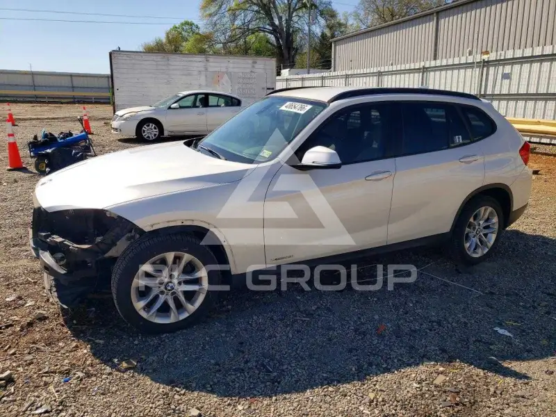 2015 BMW X1 фото