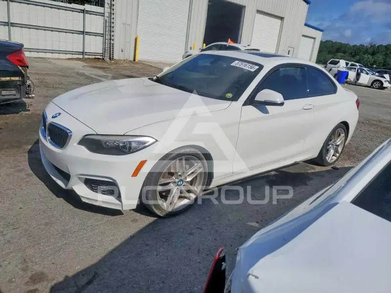 2015 BMW 228 фото