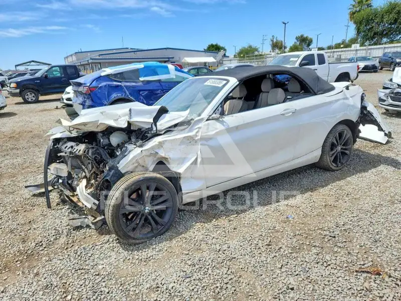 2015 BMW 228 фото