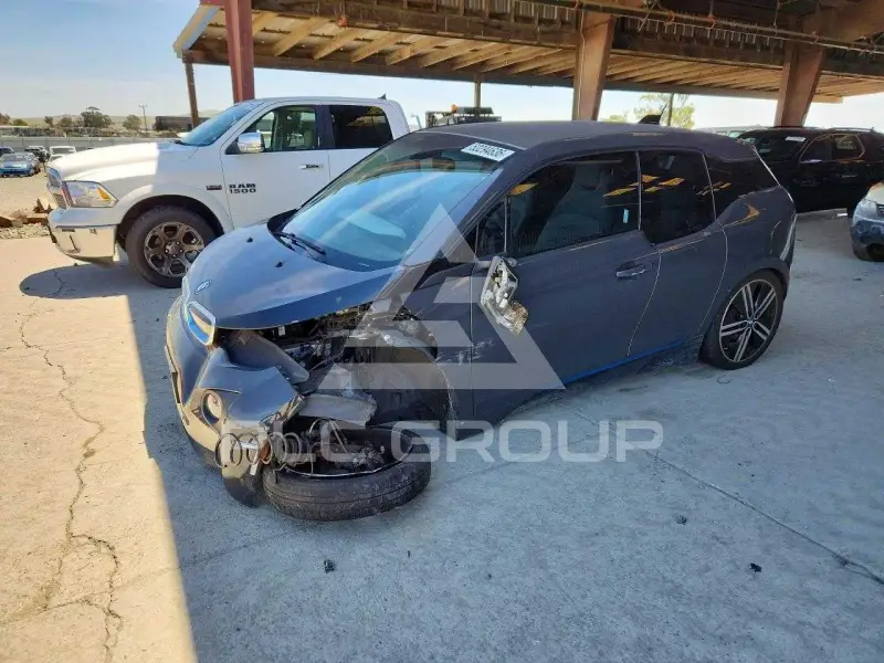 2015 BMW I3 photo