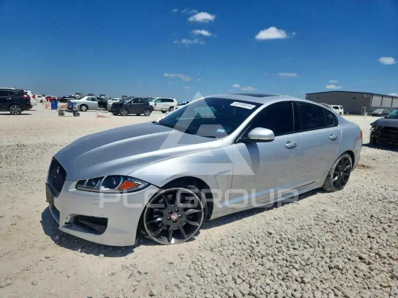 2015 Jaguar XF фото